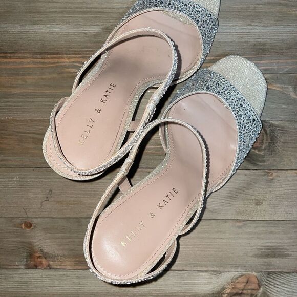 ✨Kelly & Katie Sparkling Princess Heels✨ - Picture 13 of 16